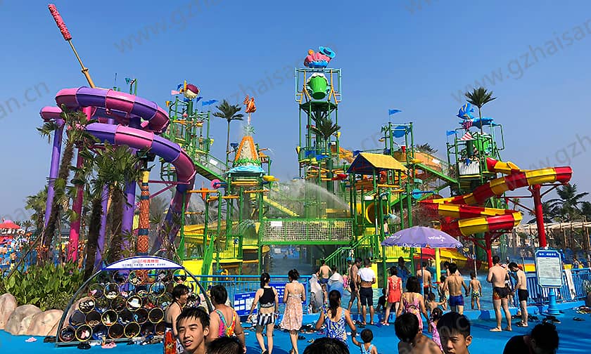 浙江宁波大目湾阿拉的海水上乐园水寨