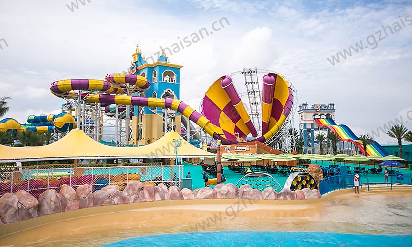 浙江宁波大目湾阿拉的海水上乐园超级龙卷风水滑道