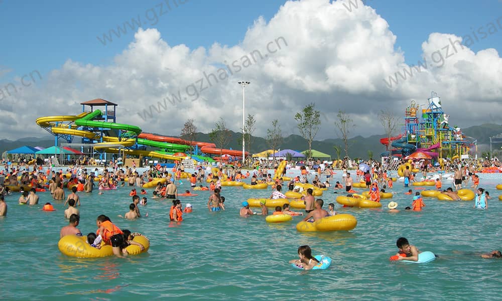 浙江宁波东钱湖水上乐园螺旋组合滑道、造浪池