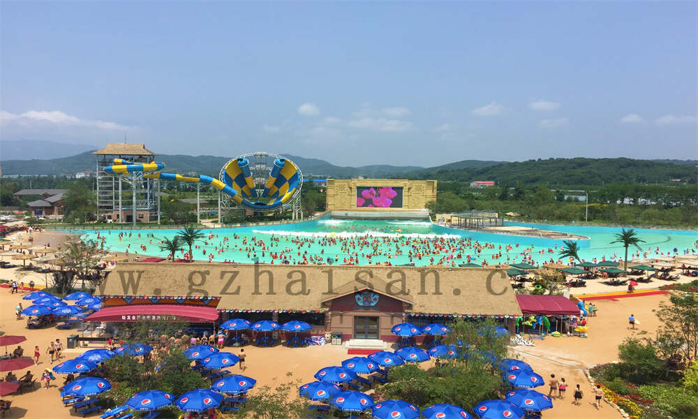 水上乐园策划时，如何考虑到家庭游客？