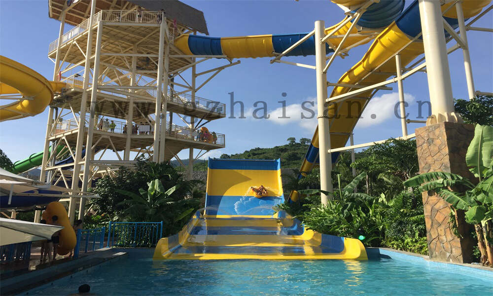 水上乐园设备大揭秘：狂欢畅游必备神器