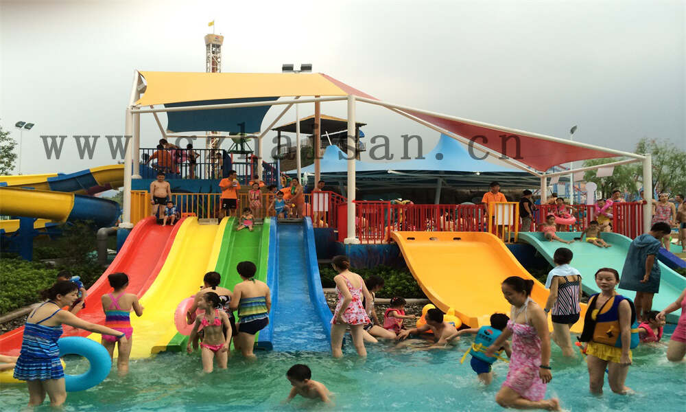 如何设计一个适合所有年龄段的水上乐园？